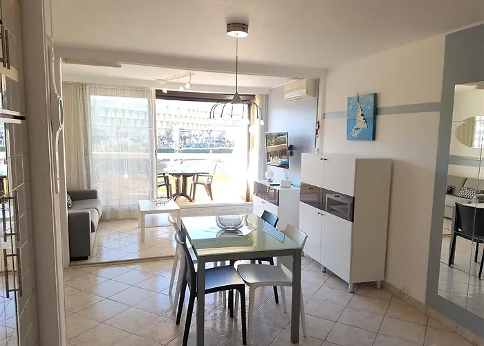 Village Naturiste Lucky Luke *